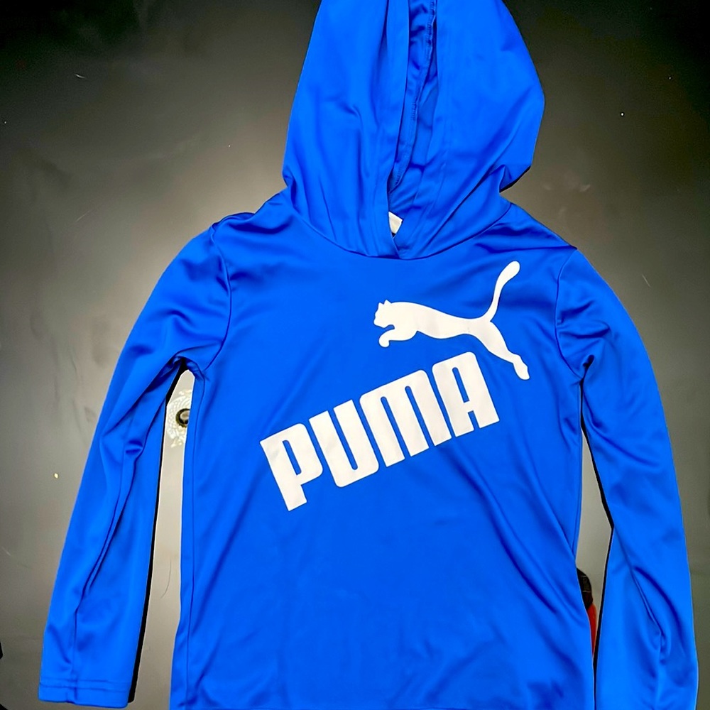 Boys puma hooded shirt size 6
